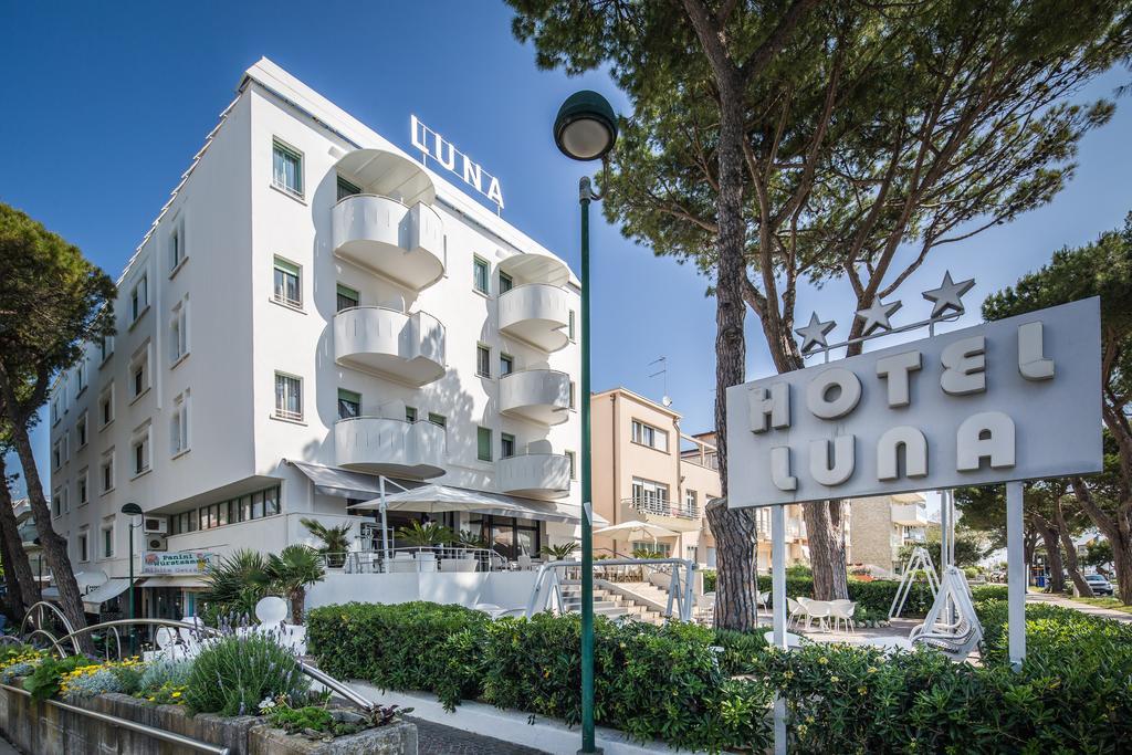 Hotel Luna Lignano Sabbiadoro Dış mekan fotoğraf