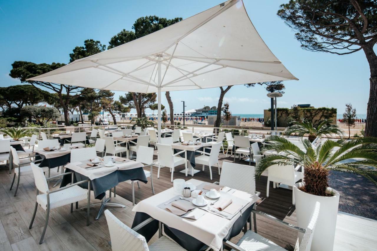 Hotel Luna Lignano Sabbiadoro Dış mekan fotoğraf