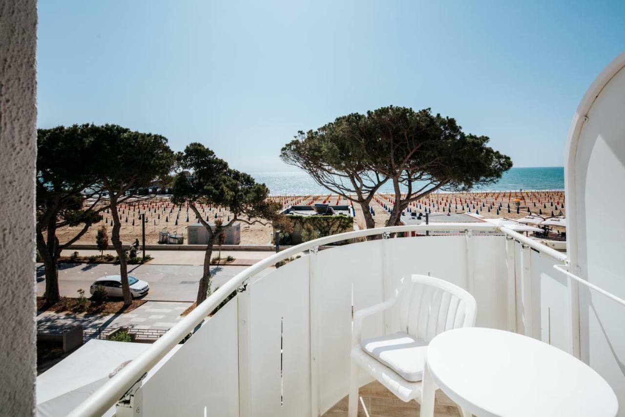 Hotel Luna Lignano Sabbiadoro Dış mekan fotoğraf